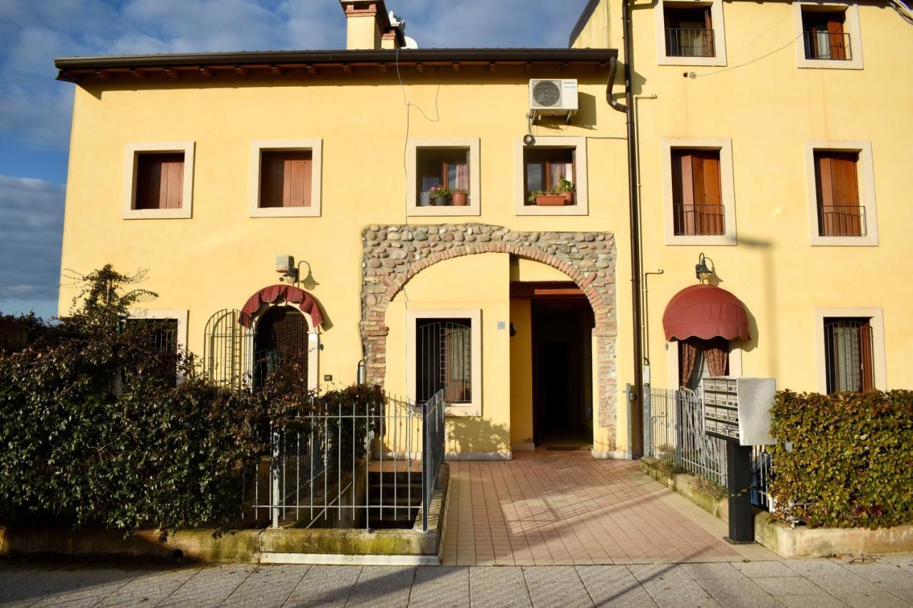 Апартаменты Casa Giulia - Валеджо-суль-Минчо Экстерьер фото